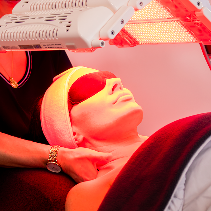 LED Light Therapy facial soothes skin, target acne and increase collagen production